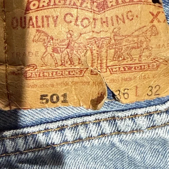 Vintage Levi’s 501 Jeans Made in USA (Mid-90s)